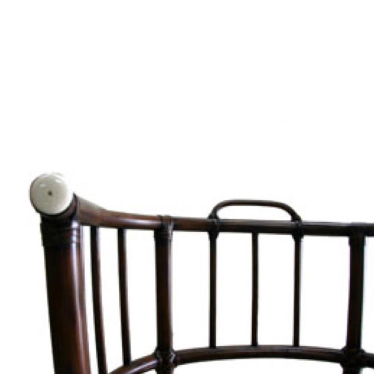 E Murio, Incorporated logo
