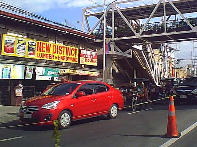 Distinct Lumber And Harware logo